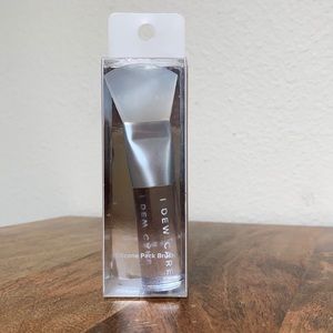 I DEW CARE Silicone Brush